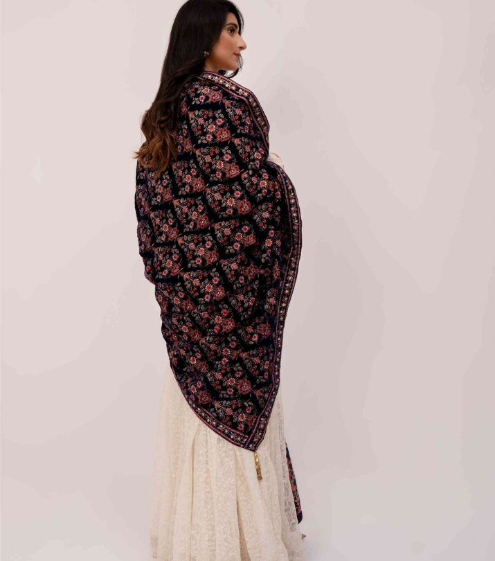 Micro 9000 Velvet Embroidered Shawl