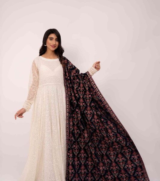 Micro 9000 Velvet Embroidered Shawl