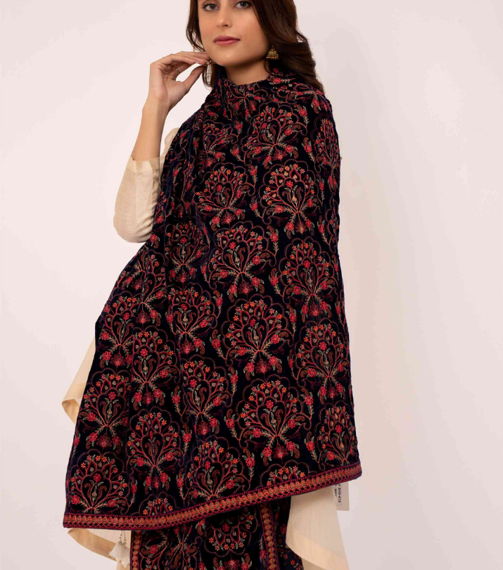 Micro 9000 Velvet Embroidered Shawl