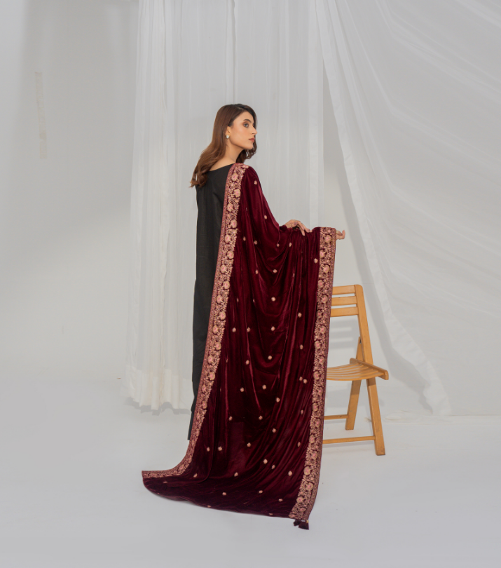 Micro 9000 Velvet Embroidered Shawl