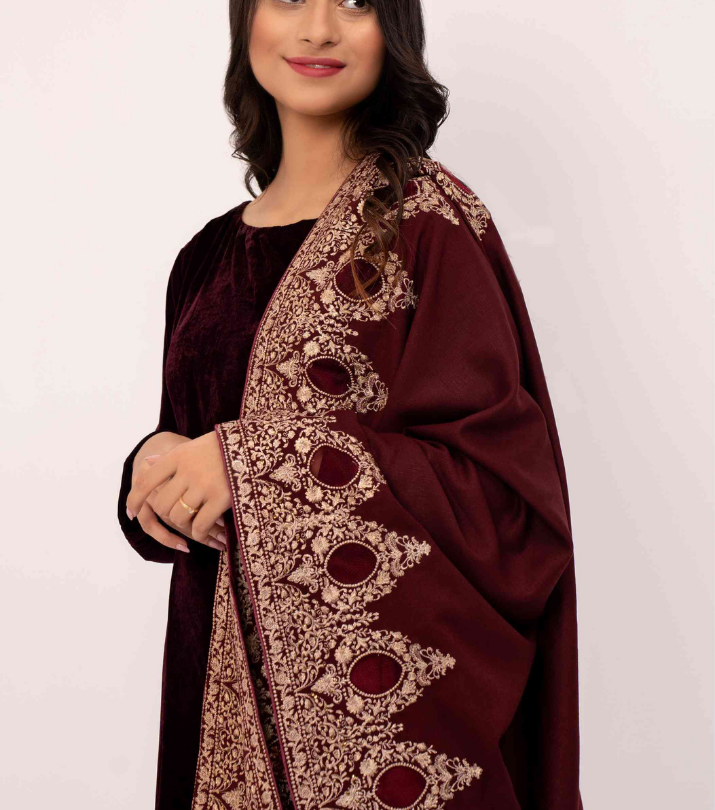 Micro 9000 Velvet Embroidered Shawl