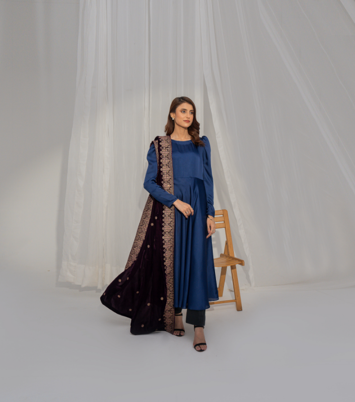 Micro 9000 Velvet Embroidered Shawl